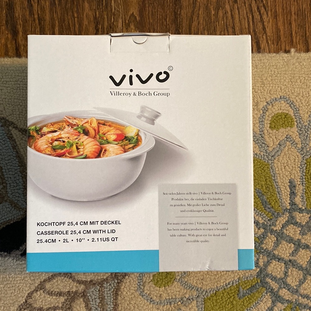 Casserole dish with lid